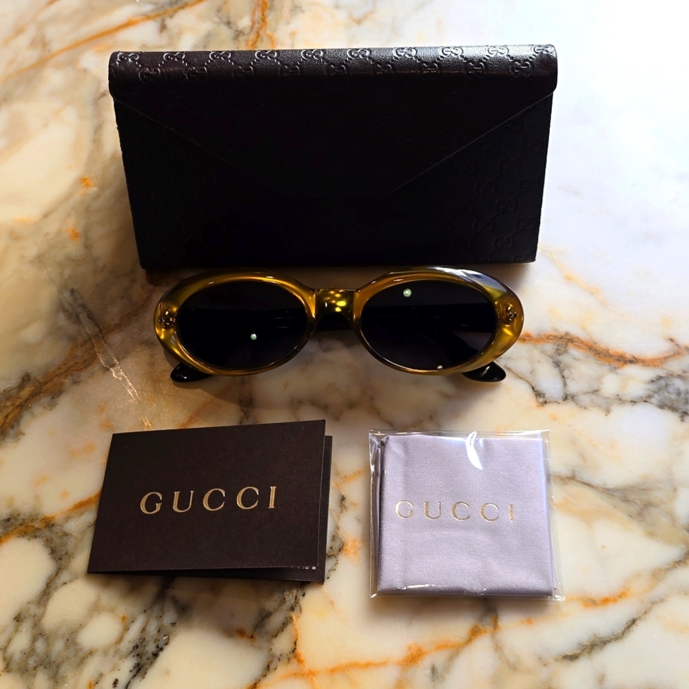 GUCCI sunglasses